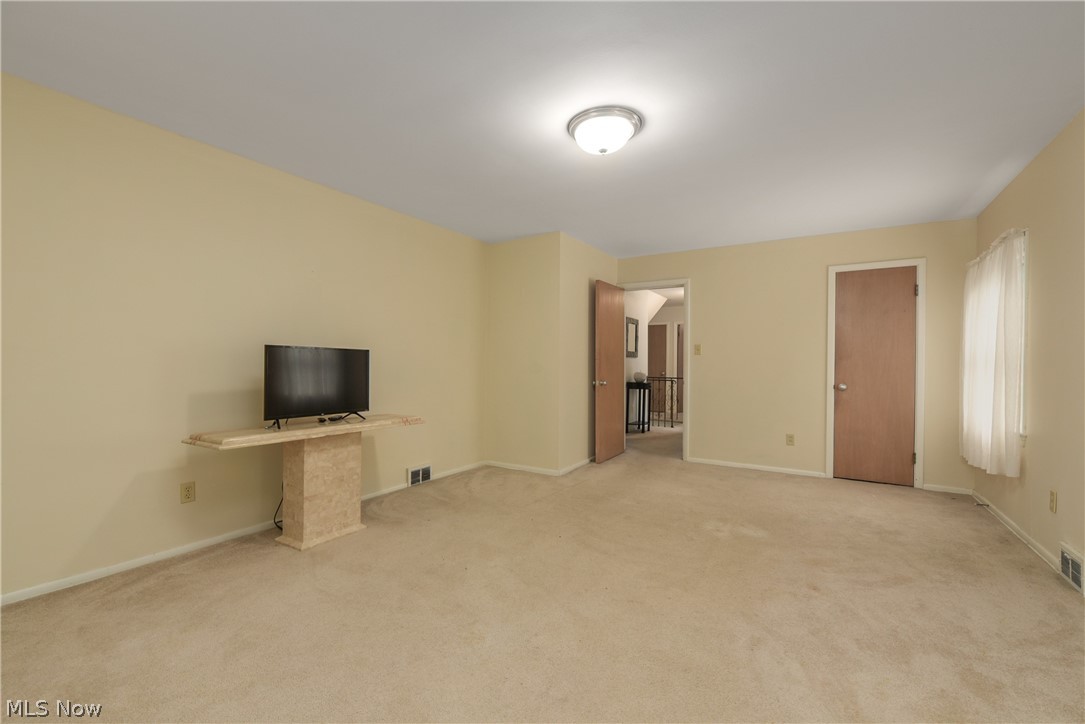 2703 Coventry Road Cleveland, OH 44120 - Photo 27 of 35 Gallery Image 27