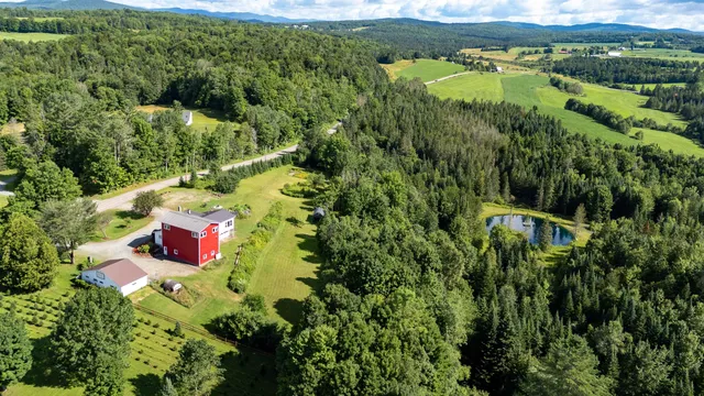 $675,000 | 1144 Center Road, Hardwick, VT 05843