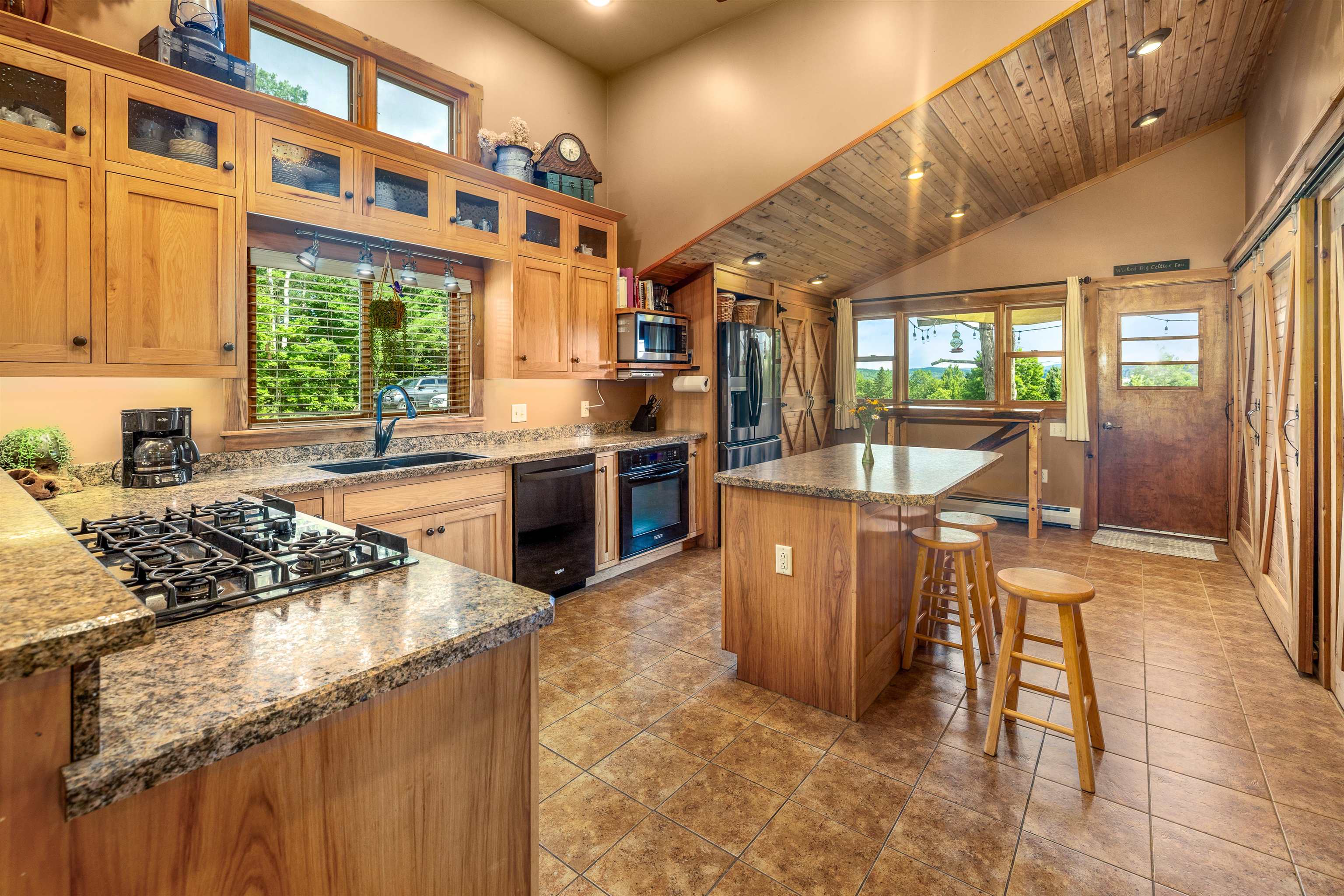 1144 Center Road Hardwick, VT 05843 - Photo 3 of 55