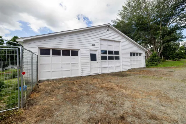 $675,000 | 1144 Center Road, Hardwick, VT 05843