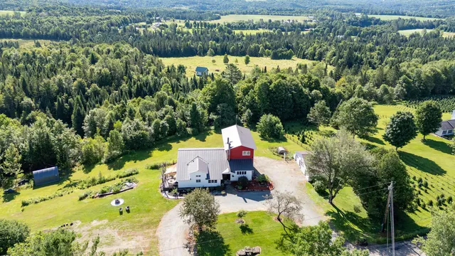 $675,000 | 1144 Center Road, Hardwick, VT 05843