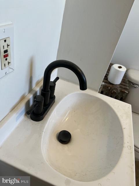 619 Fitzgerald Street Philadelphia, PA 19148 - Photo 7 of 14 a close view of tap