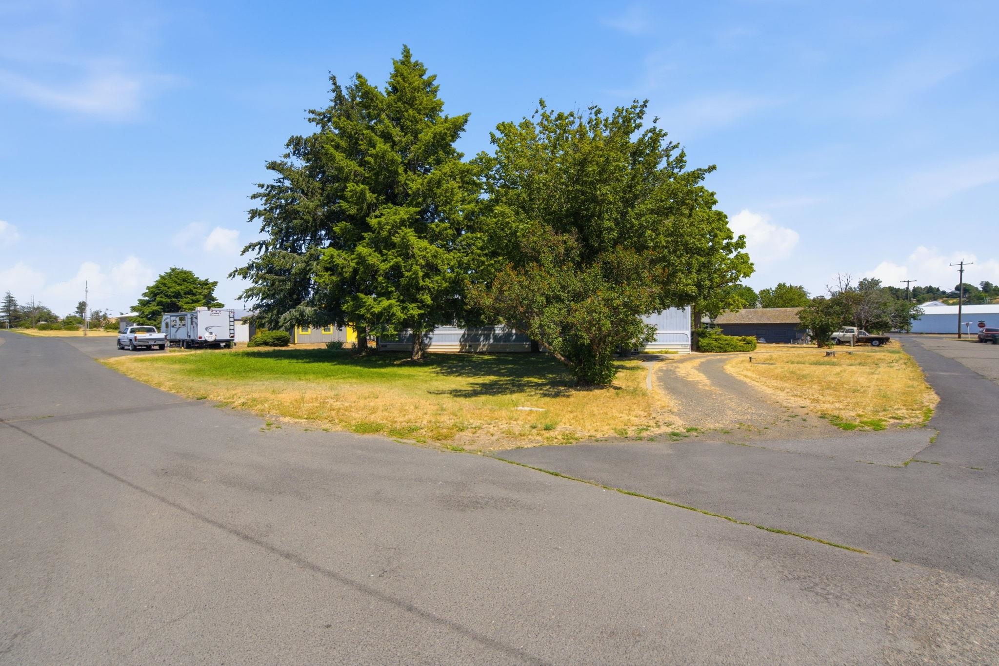 209 Clark Avenue Lacrosse, WA 99143 - Photo 5 of 48