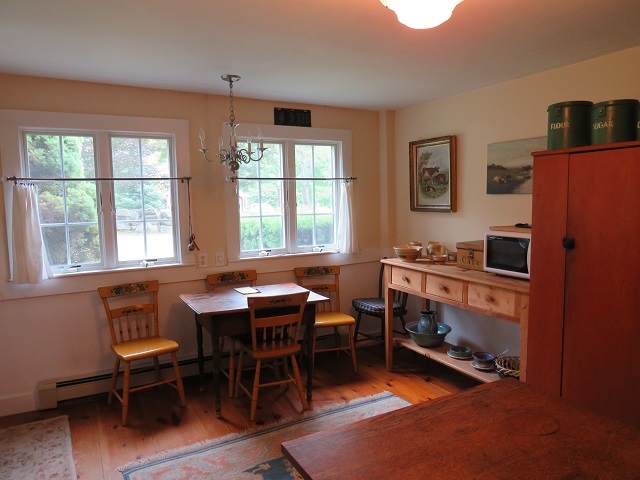 578 Center Road Hillsborough, NH 03244 - Photo 3 of 31