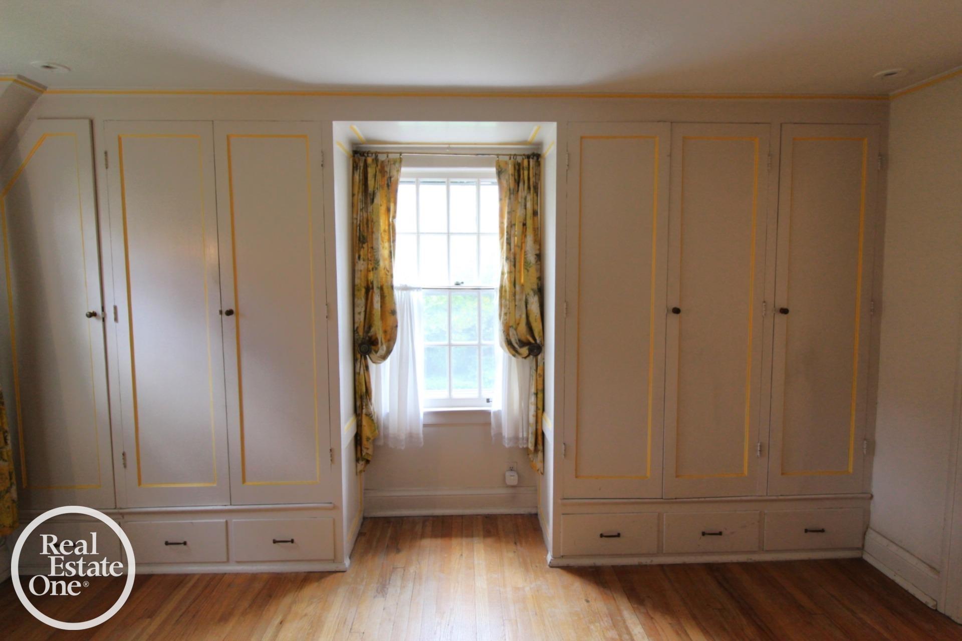 93 Moran Road Grosse Pointe, MI 48236 - Photo 24 of 71 50177408-2dc095c3-04c2-4277-8e74-631f6b70d679.JPG