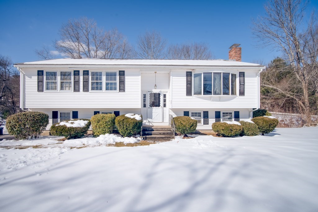 77 Howe Street Ashland, MA 01721 - Photo 3 of 42 Gallery Image 3
