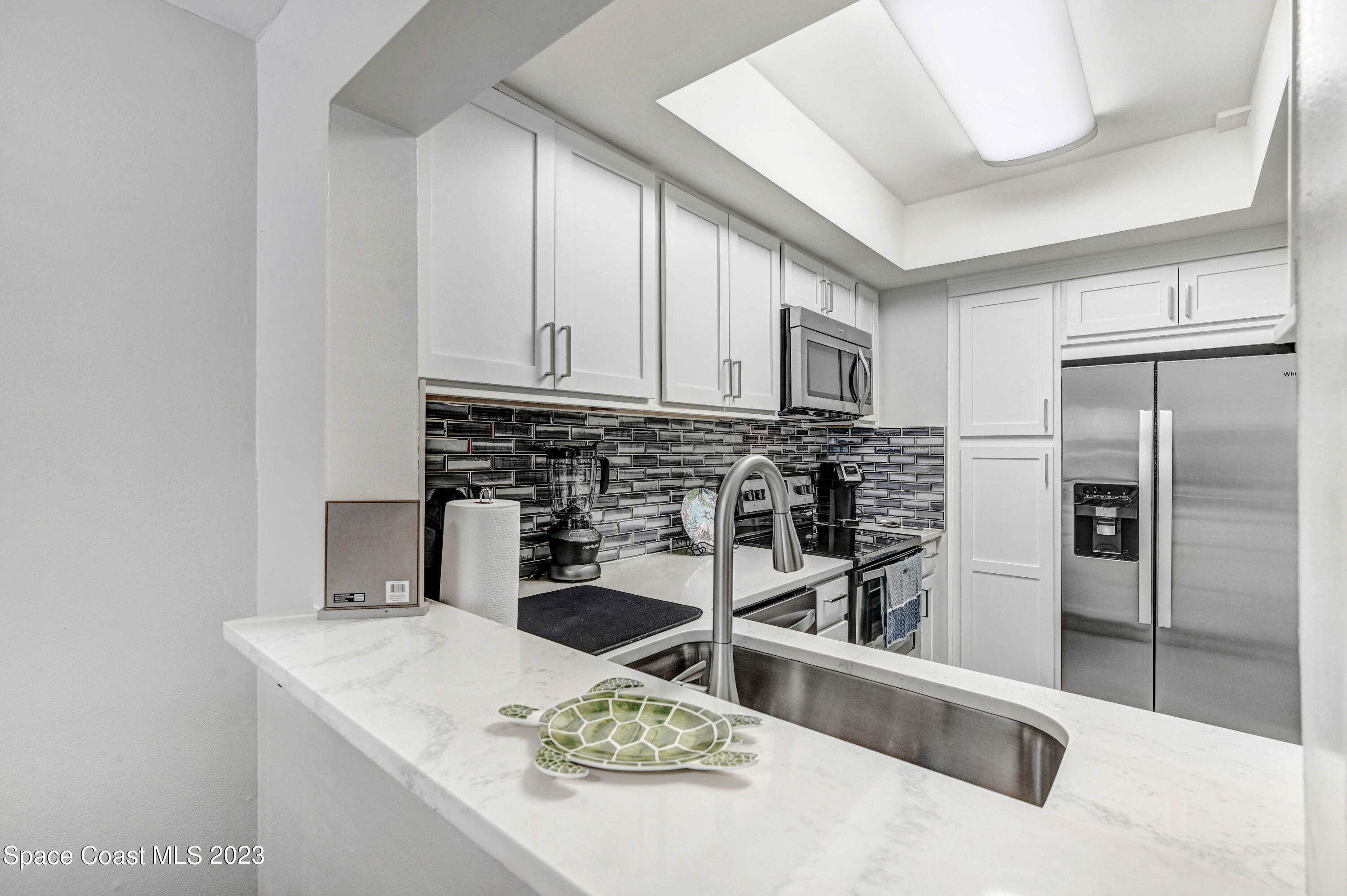 199 Jimmy Buffett Mem Highway, Unit C207 Satellite Beach, FL 32937 - Photo 10 of 41 DSC_3506