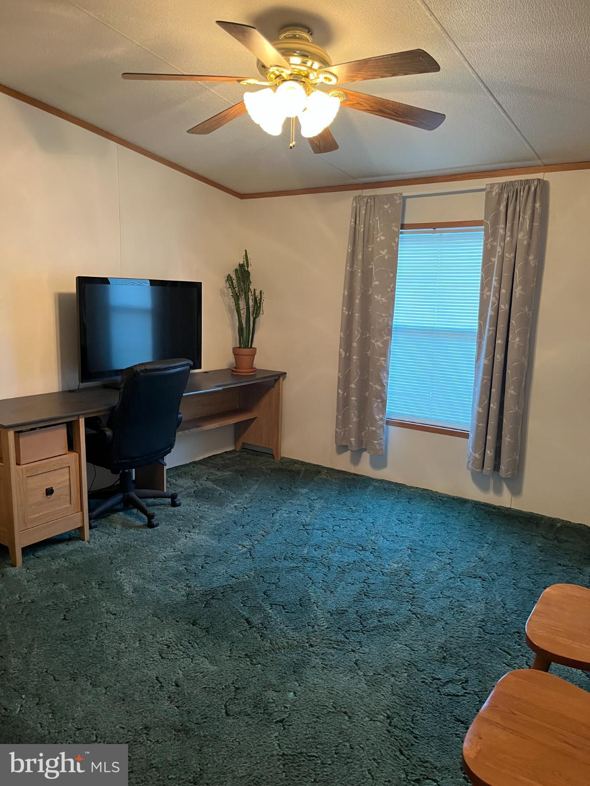 315 Lewis Road Annville, PA 17003 - Photo 11 of 17 Cozy workspace with natural light.