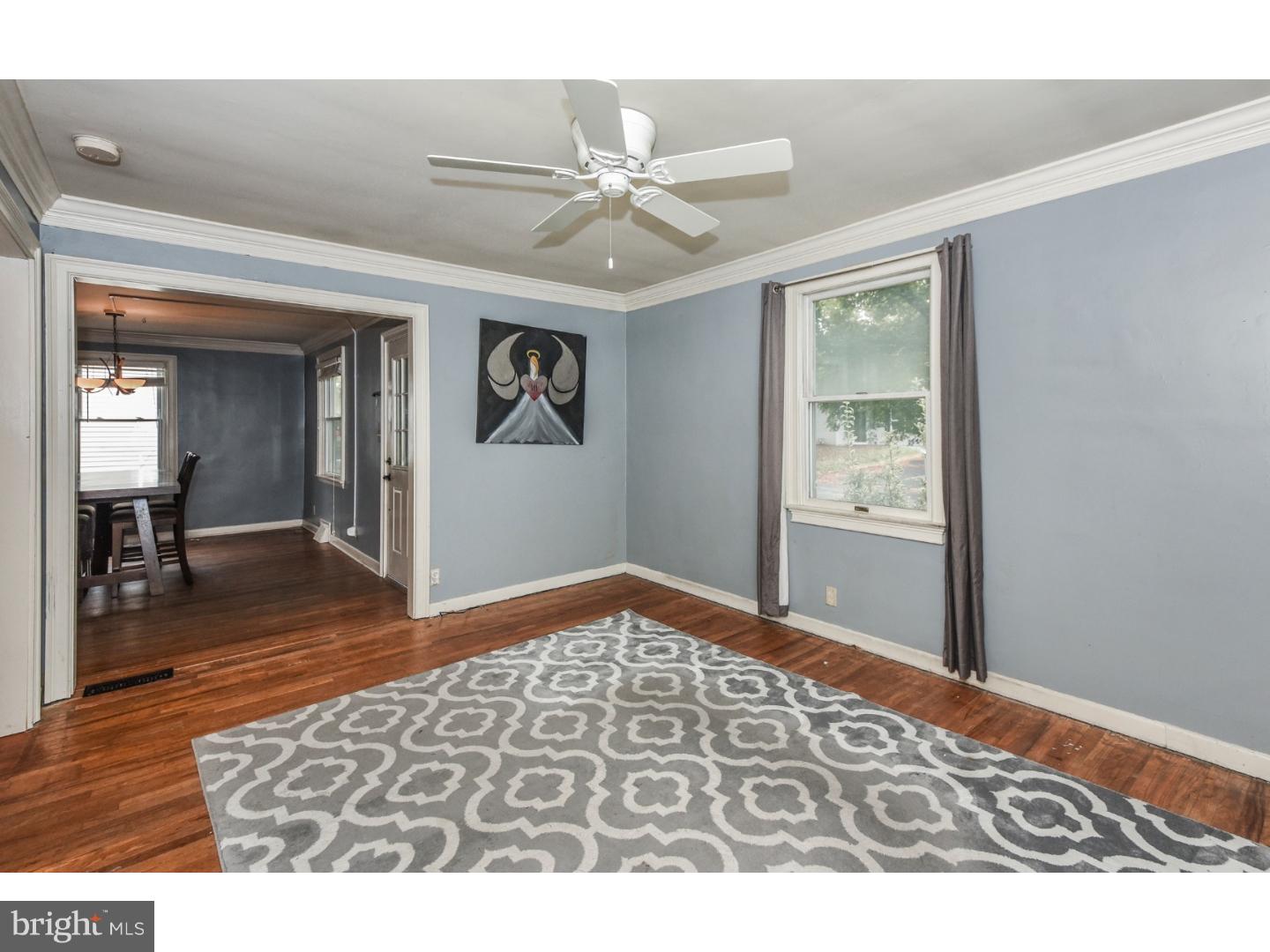 23 Belmar Road Hatboro, PA 19040 - Photo 7 of 21 Living Room