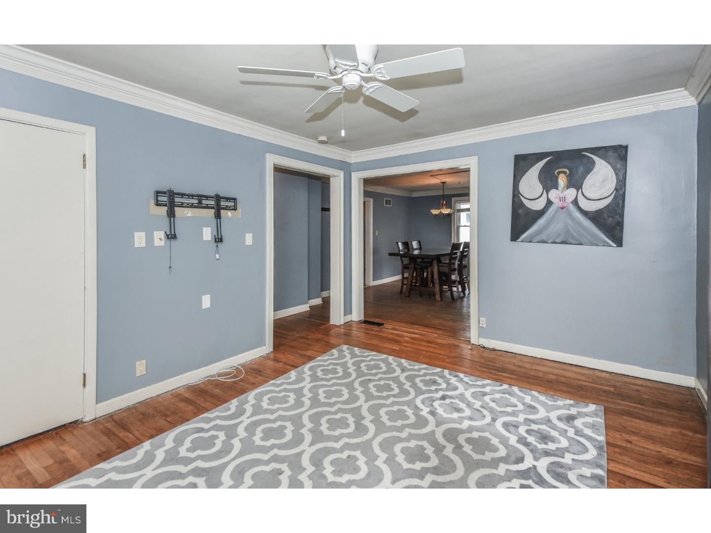 23 Belmar Road Hatboro, PA 19040 - Photo 8 of 21 Living Room