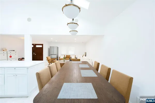 $1,390,000 | 19 Coles Court, River Edge, NJ 07661