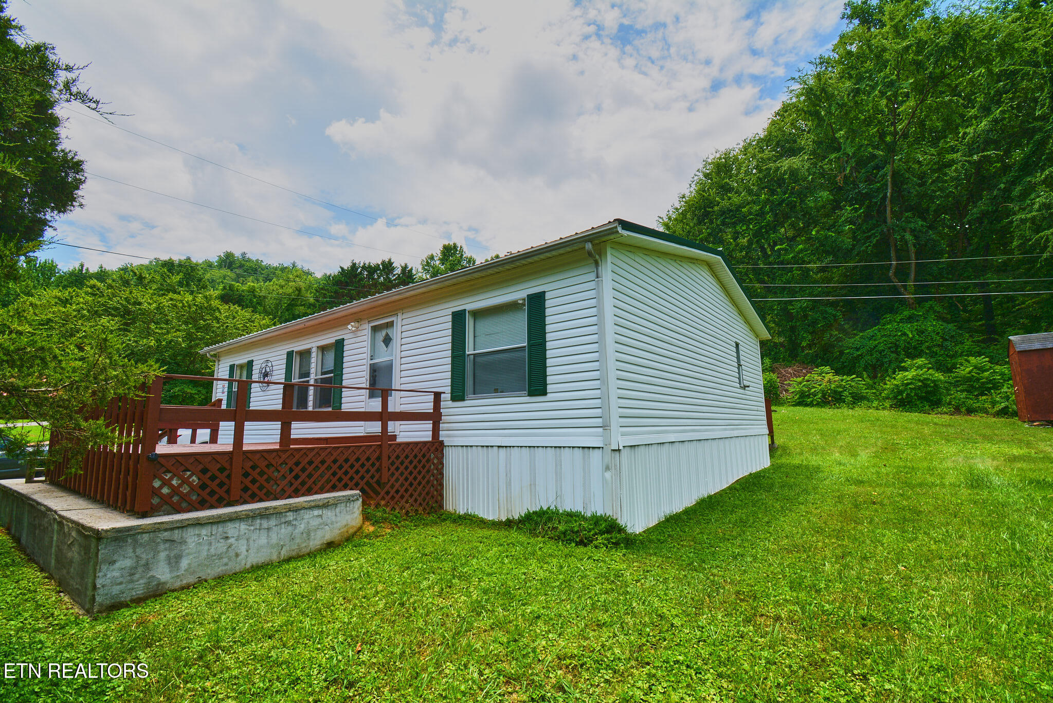 124 Davis Road Townsend, TN 37882 - Photo 4 of 39 DSC_0062.1