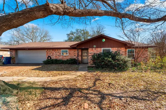 $209,000 | 507 Dunn Avenue, Mount Pleasant, TX 75455