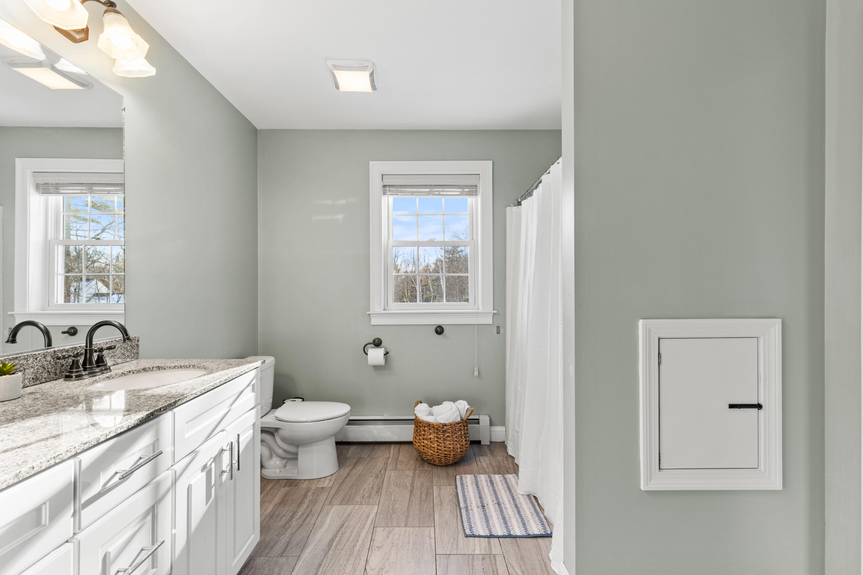 58 Hardy Road Falmouth, ME 04105 - Photo 26 of 40 Hall Bath