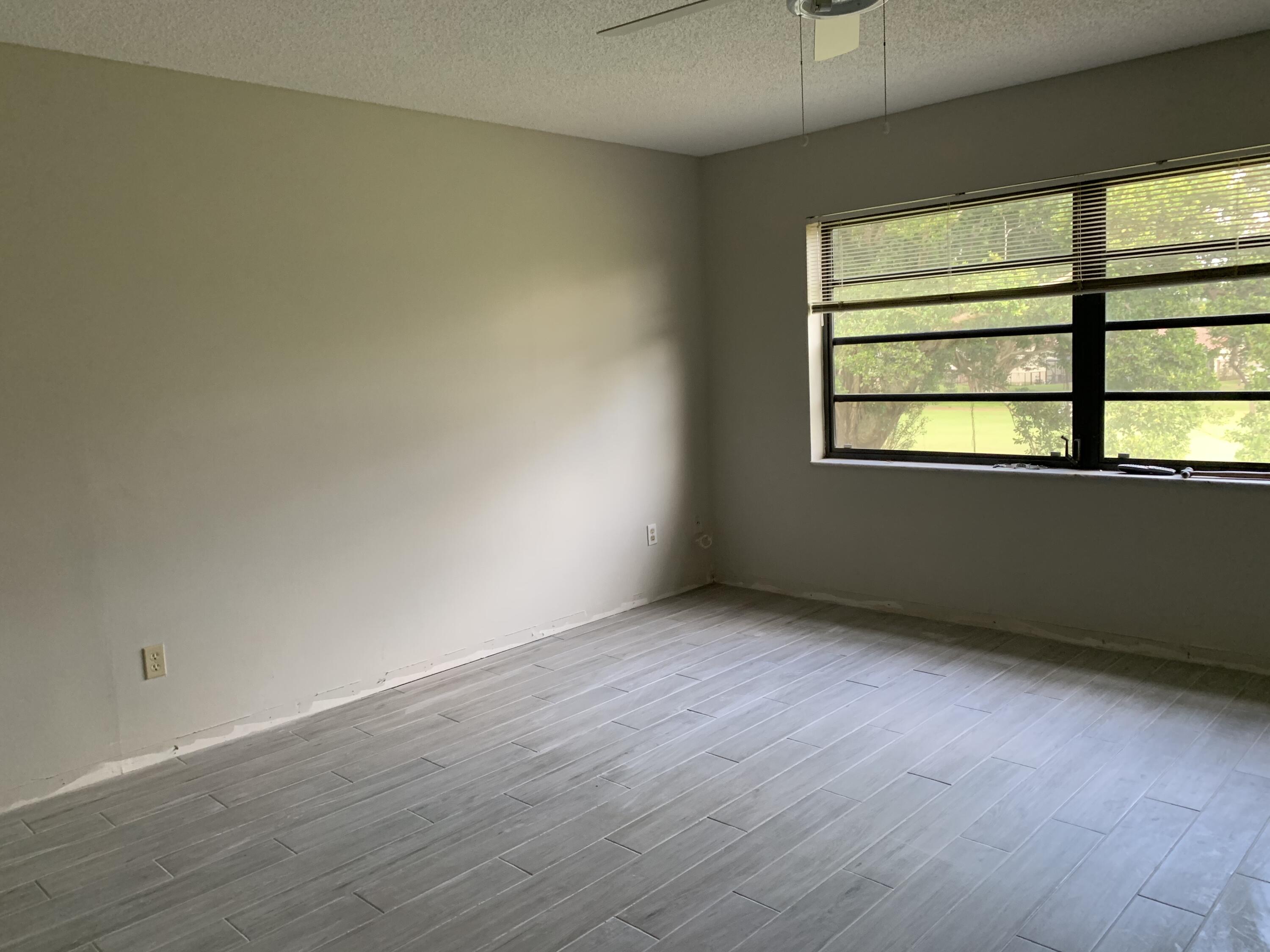 21452 Juego Circle, Unit 31F Boca Raton, FL 33433 - Photo 9 of 18 IMG_2181
