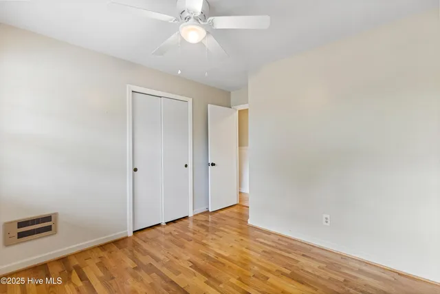 $2,400 | 209 Shamrock Drive, Wilmington, NC 28409