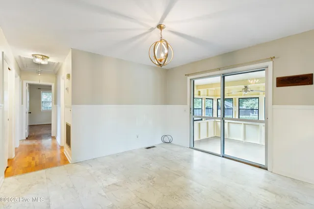 $2,400 | 209 Shamrock Drive, Wilmington, NC 28409