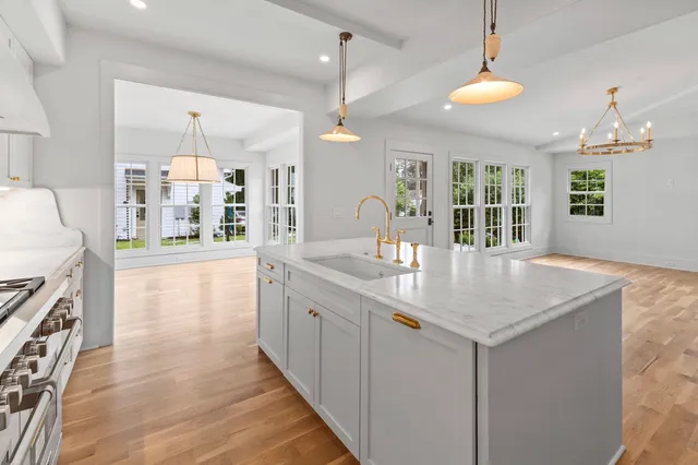 $2,750,000 | 215 Lewisburg Avenue, Franklin, TN 37064