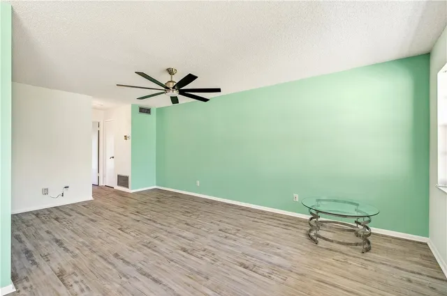 $113,000 | 102 Royal Oak Drive, Unit 203, Vero Beach, FL 32962