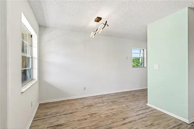 $113,000 | 102 Royal Oak Drive, Unit 203, Vero Beach, FL 32962