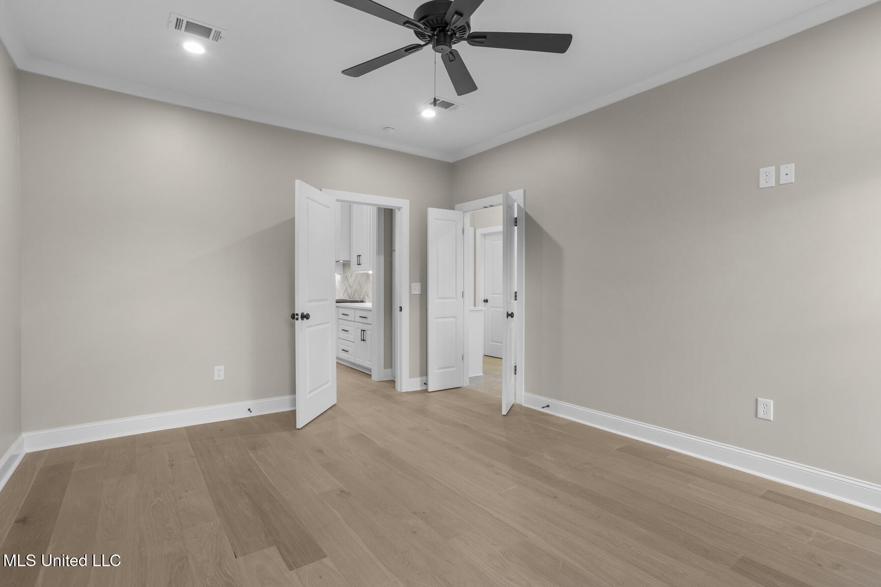 436 Aurora Circle Canton, MS 39046 - Photo 18 of 32 436 Aurora Cir-19