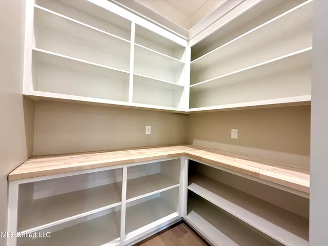 $384,991 | 436 Aurora Circle, Canton, MS 39046