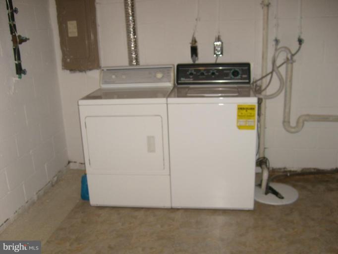 33 Trailwood Road Nottingham, MD 21236 - Photo 11 of 20 Laundry Area 1
