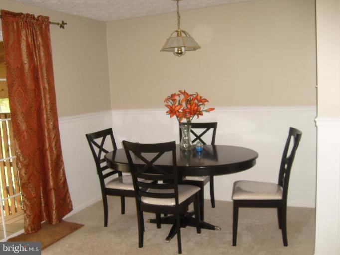 33 Trailwood Road Nottingham, MD 21236 - Photo 3 of 20 Dining Area