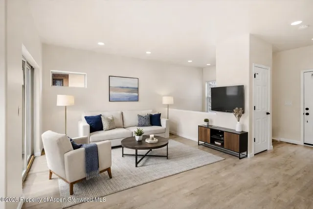 $575,000 | 242 Castle Ridge Drive, New Castle, CO 81647