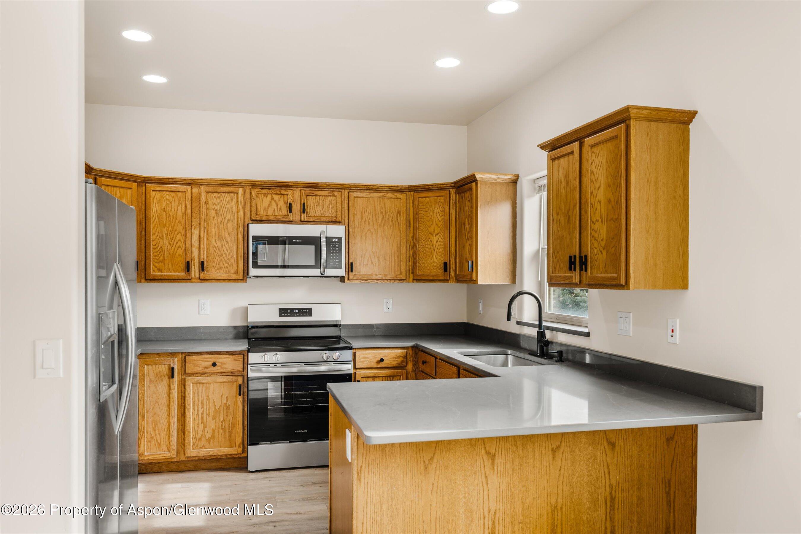 242 Castle Ridge Drive New Castle, CO 81647 - Photo 5 of 25 Kichen