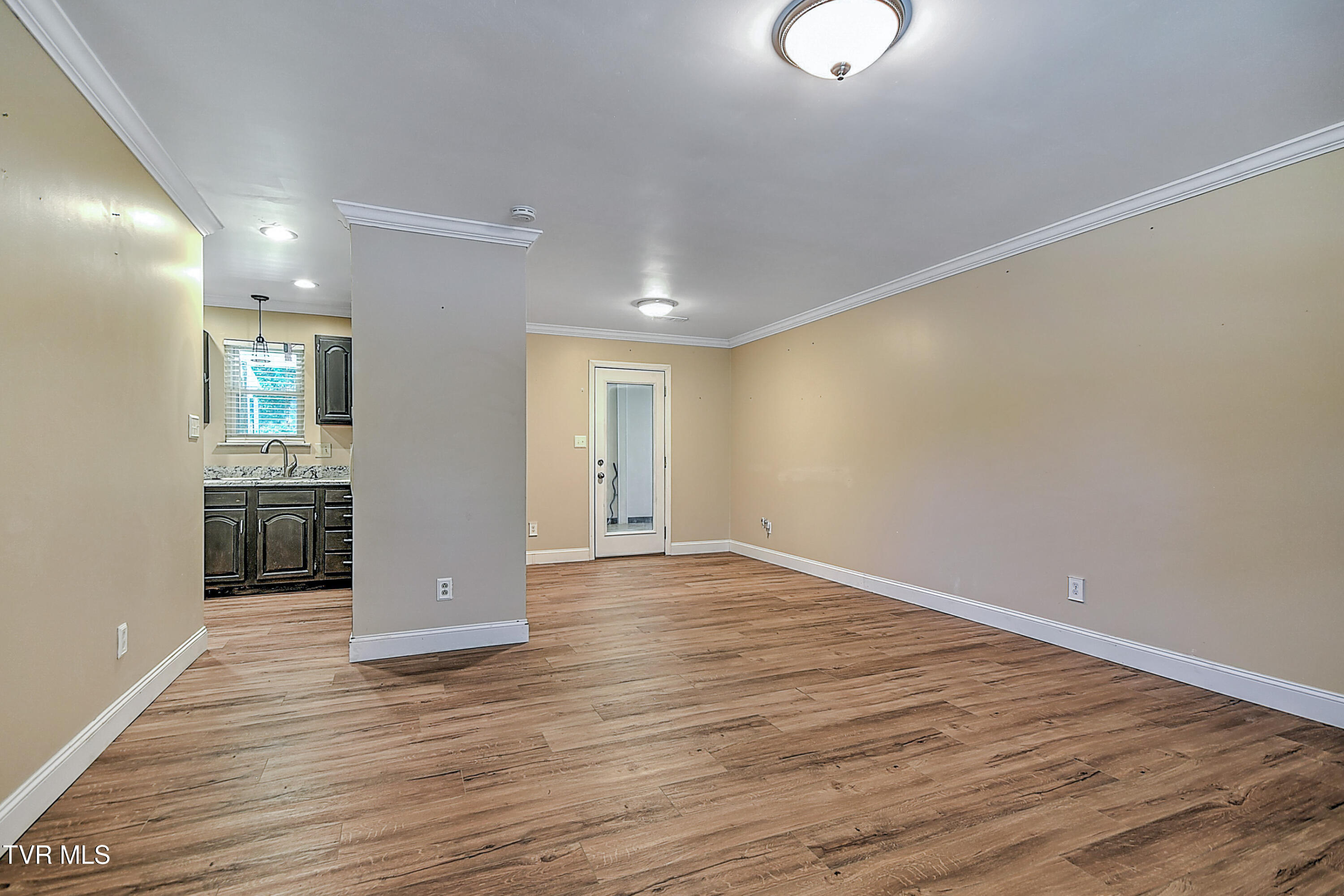 107 Springview Drive Gray, TN 37615 - Photo 4 of 44 2B8E2E22-FAA3-45F0-9FB3-A8E163B63967