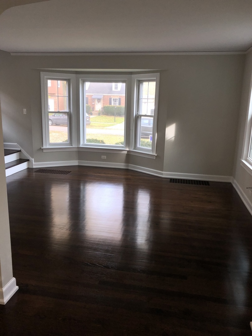 2020 South Linden Avenue Park Ridge, IL 60068 - Photo 9 of 14