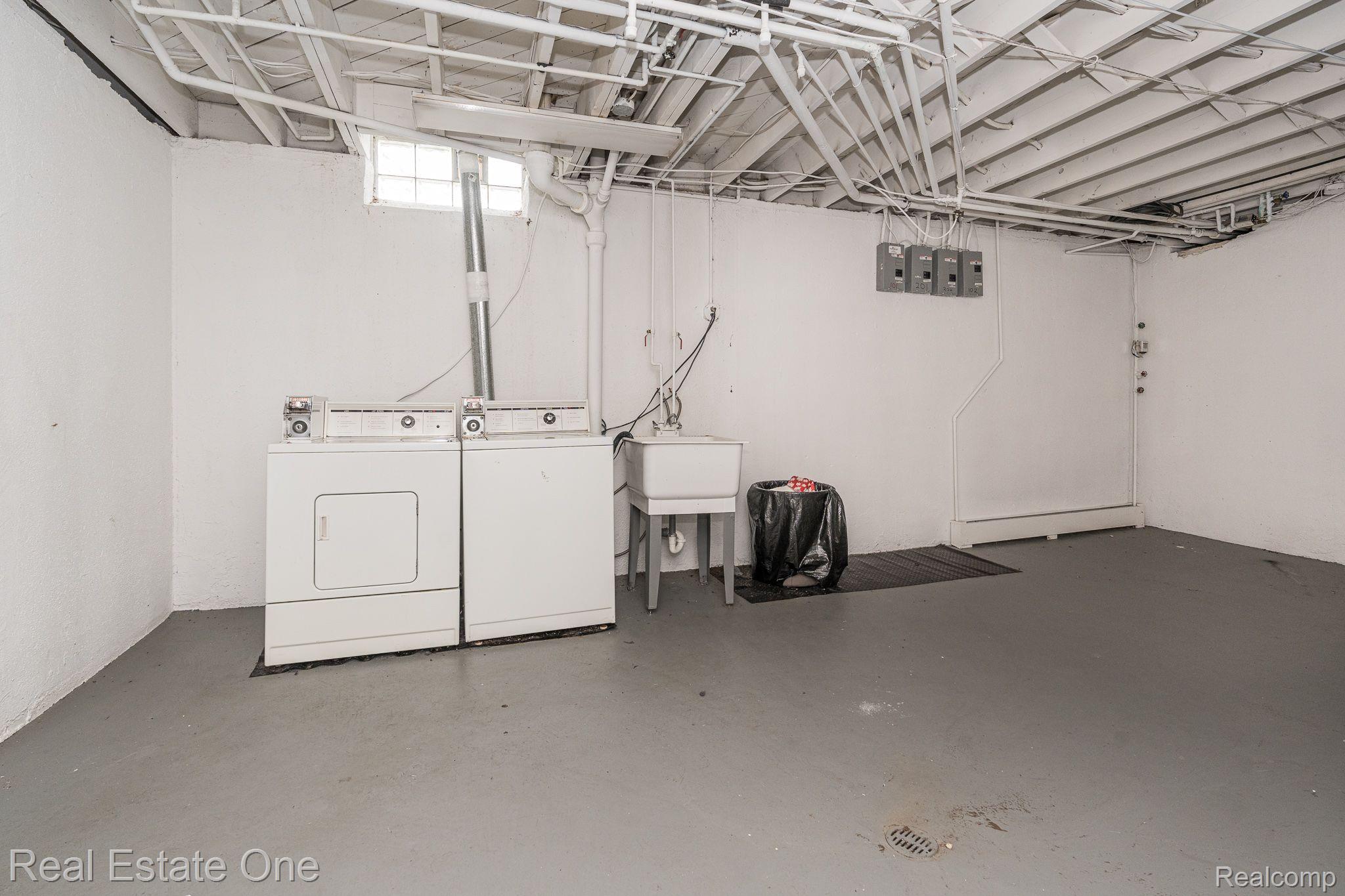 500 Elizabeth Street, Unit 202 Rochester, MI 48307 - Photo 18 of 22 Gallery Image 18