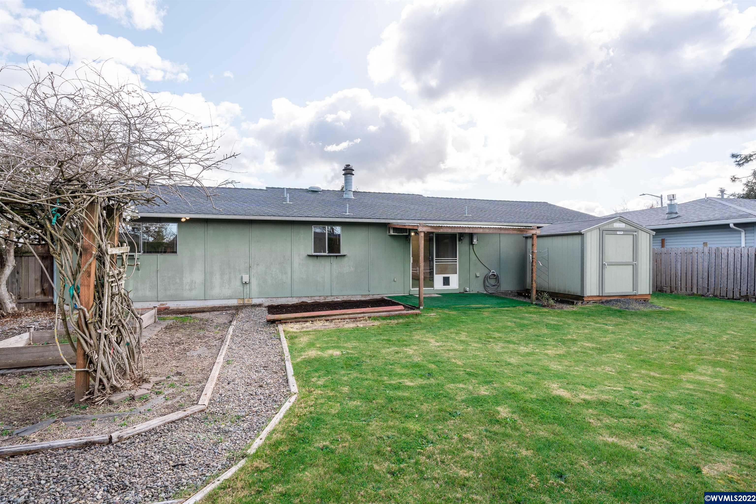 4353 Burlington Loop Northeast Salem, OR 97305 - Photo 39 of 41