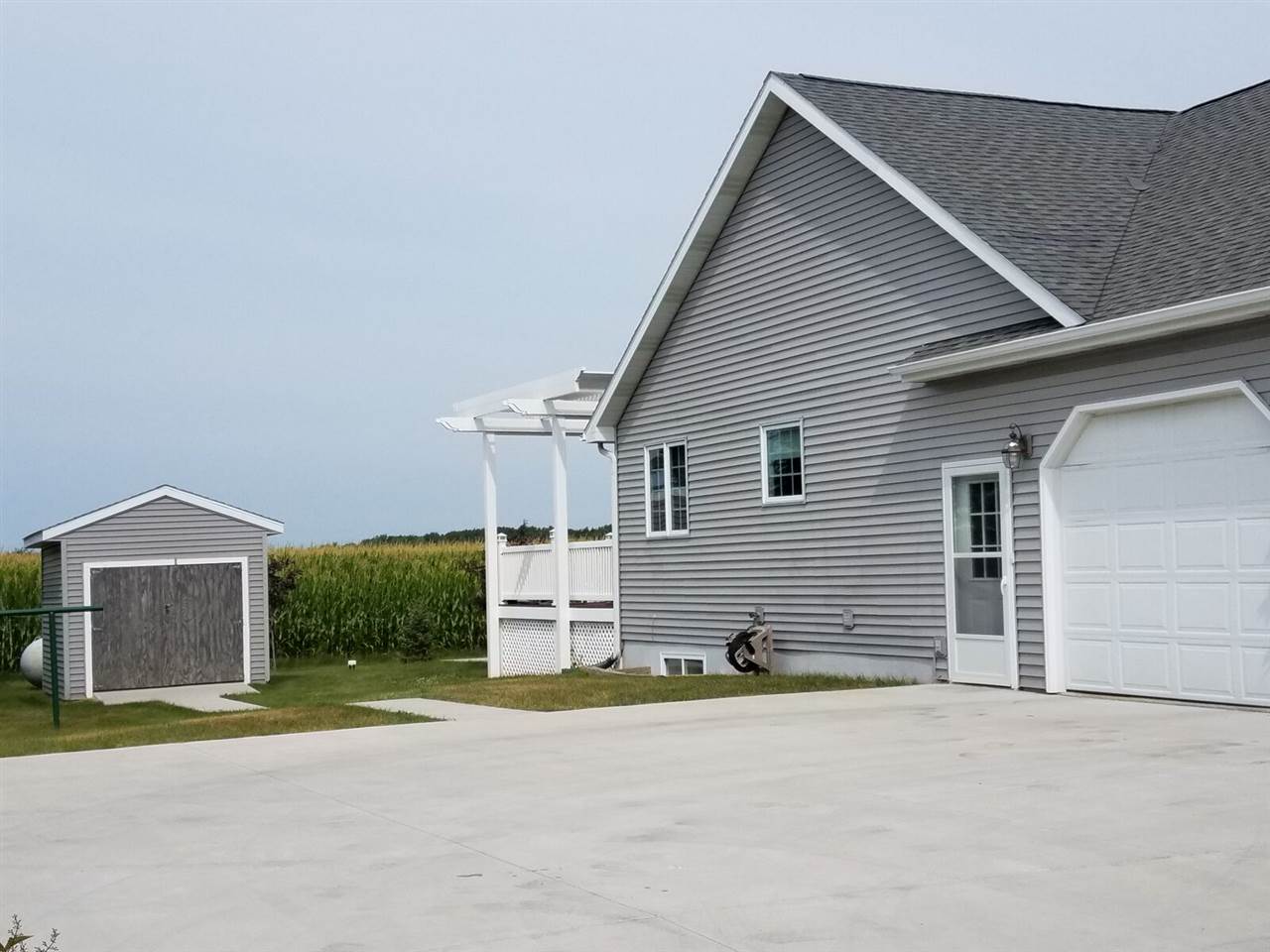6750 South Summerton Road Shepherd, MI 48883 - Photo 8 of 22 1843091-7.JPG