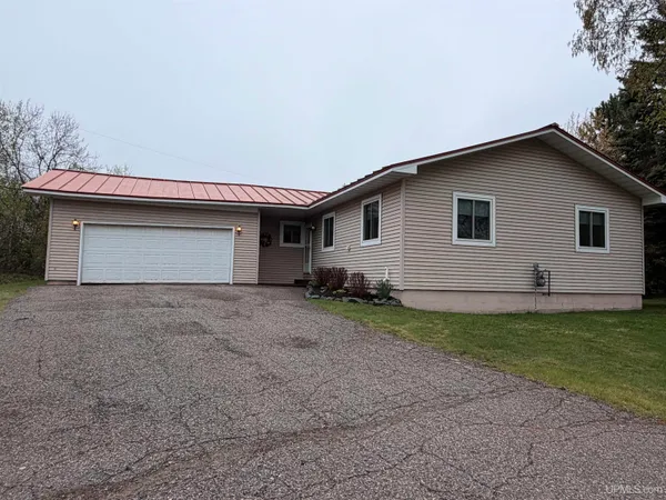$240,000 | 1155 9th Street, Ishpeming, MI 49849