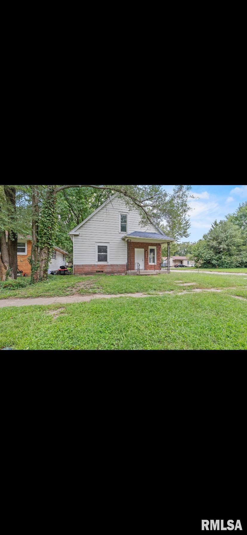 1230 South 13th Street Springfield, IL 62703 - Photo 2 of 15