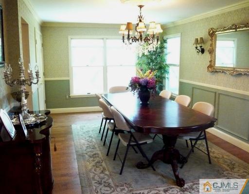 5 Perry Road Edison, NJ 08817 - Photo 3 of 10 Gallery Image 3