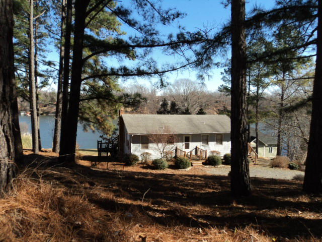 6774 Horseshoe Bend Road Goodview, VA 24095 - Photo 2 of 30 Front View