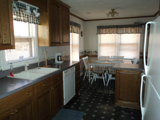 6774 Horseshoe Bend Road Goodview, VA 24095 - Photo 13 of 30 Kitchen