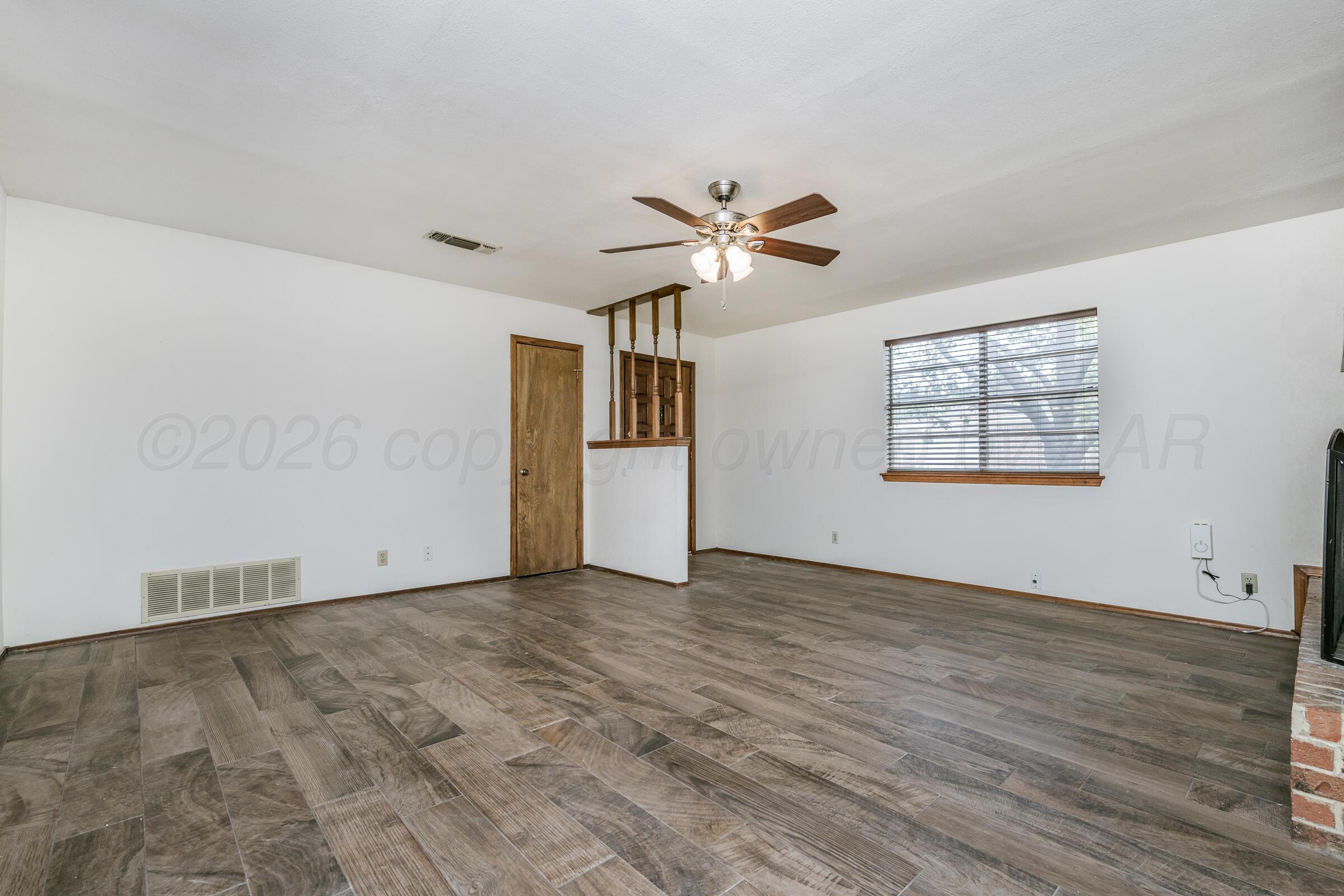5305-5301 Raindrop Lane Amarillo, TX 79110 - Photo 3 of 19 5307 Raindrop Ln 06