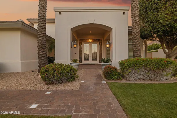 $1,649,900 | 11814 South Tuzigoot Court, Phoenix, AZ 85044