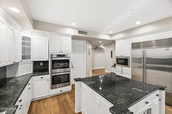 $1,649,900 | 11814 South Tuzigoot Court, Phoenix, AZ 85044