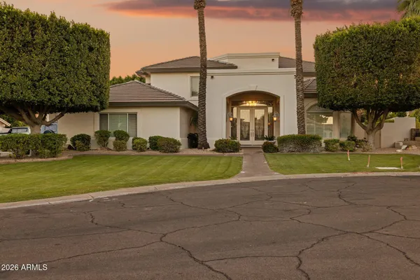 $1,649,900 | 11814 South Tuzigoot Court, Phoenix, AZ 85044