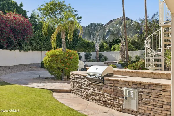 $1,649,900 | 11814 South Tuzigoot Court, Phoenix, AZ 85044