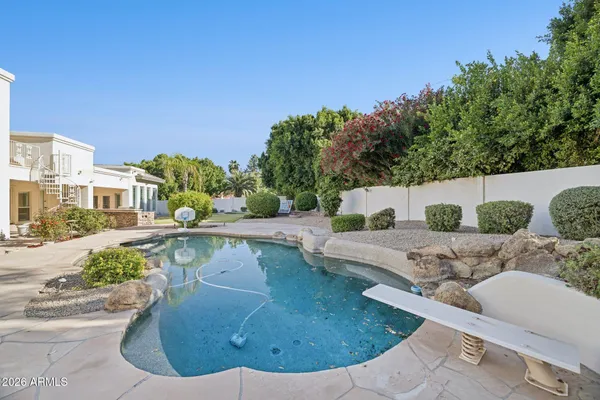 $1,649,900 | 11814 South Tuzigoot Court, Phoenix, AZ 85044