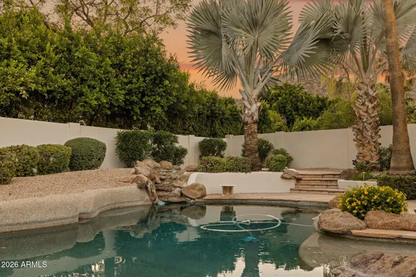 $1,649,900 | 11814 South Tuzigoot Court, Phoenix, AZ 85044