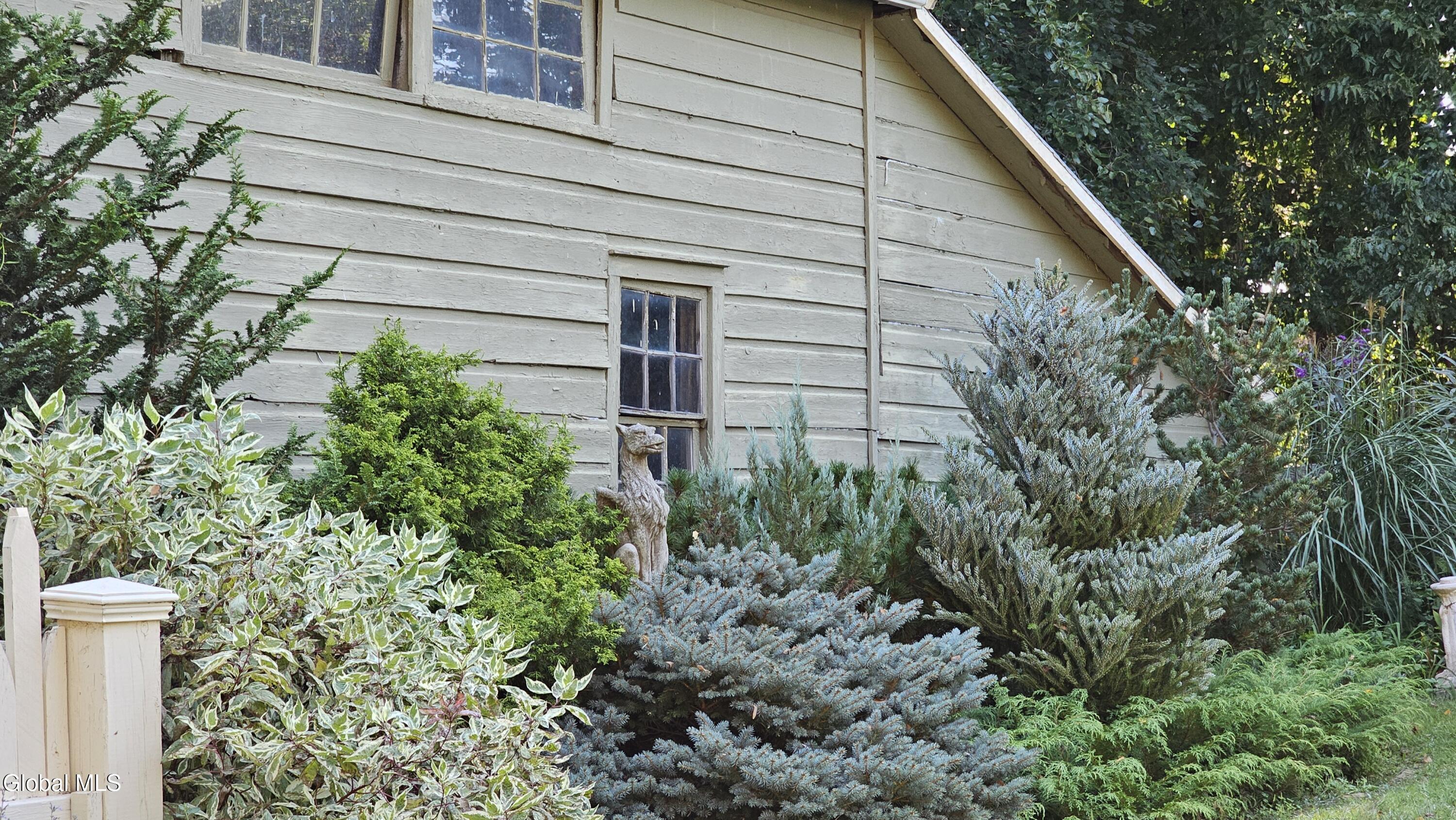 59 Buckwheat Road Germantown, NY 12526 - Photo 11 of 29 Carriage house with gardens