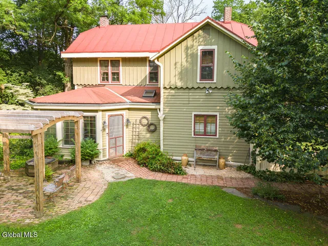 $879,000 | 59 Buckwheat Road, Germantown, NY 12526