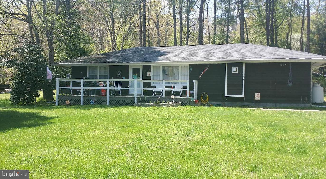 242 MacGregor Ridge Road Stafford, VA 22554 - Photo 1 of 6 Exterior (Front)